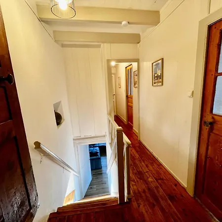 Le Nid De Reville, Maison Proche De La